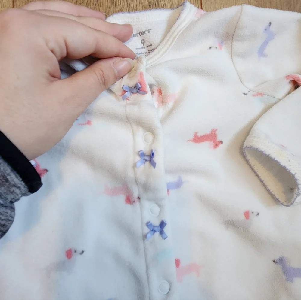 Caters 9m Fleece doggie Footie Pjs